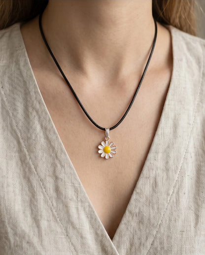 Gold and White Petite Daisy Necklace