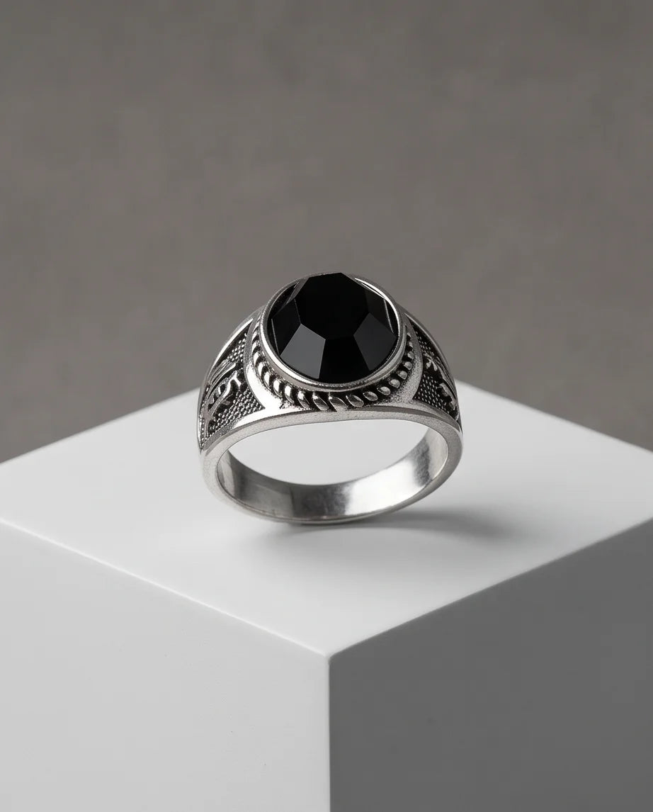 Onyx-Style Faceted Oval Rope-Trim Kanji Character Silver Ring