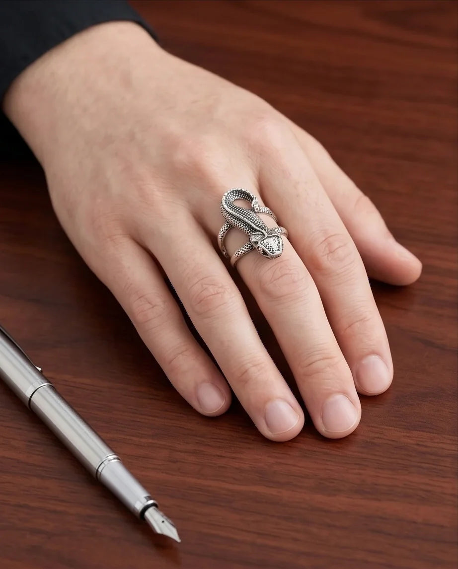 Vintage Silver Oxidized Chameleon Lizard Statement Ring