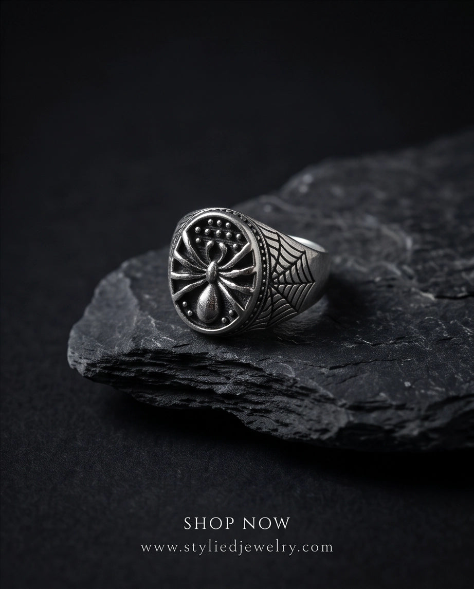 Arachnid Web-Shoulder Signet Silver Ring