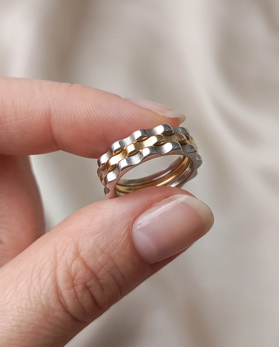 Interlocking Gear Minimalist Band