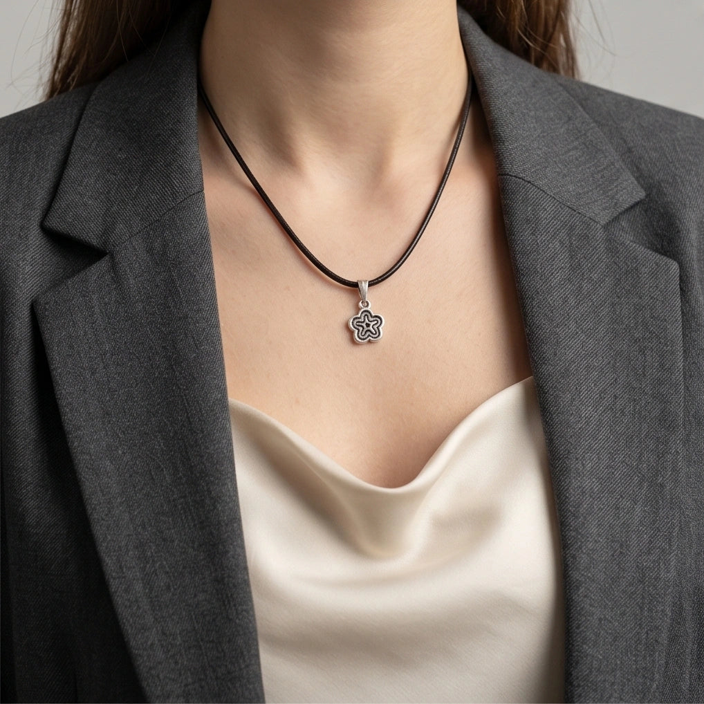 Silver Retro Concentric Blossom Necklace