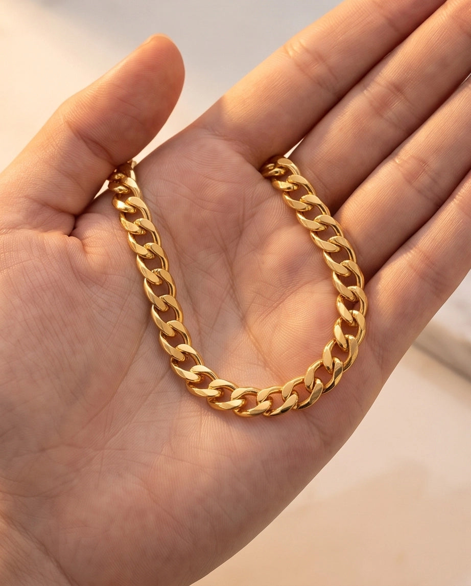 Gold Classic Curb Chain Bracelet