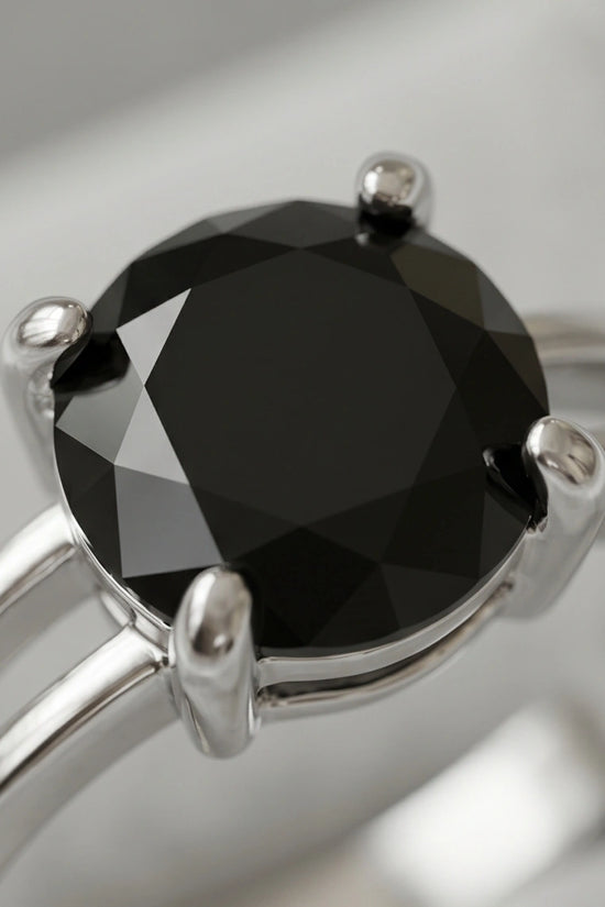 Sterling Silver Round-Cut Split Shank Black Onyx Ring