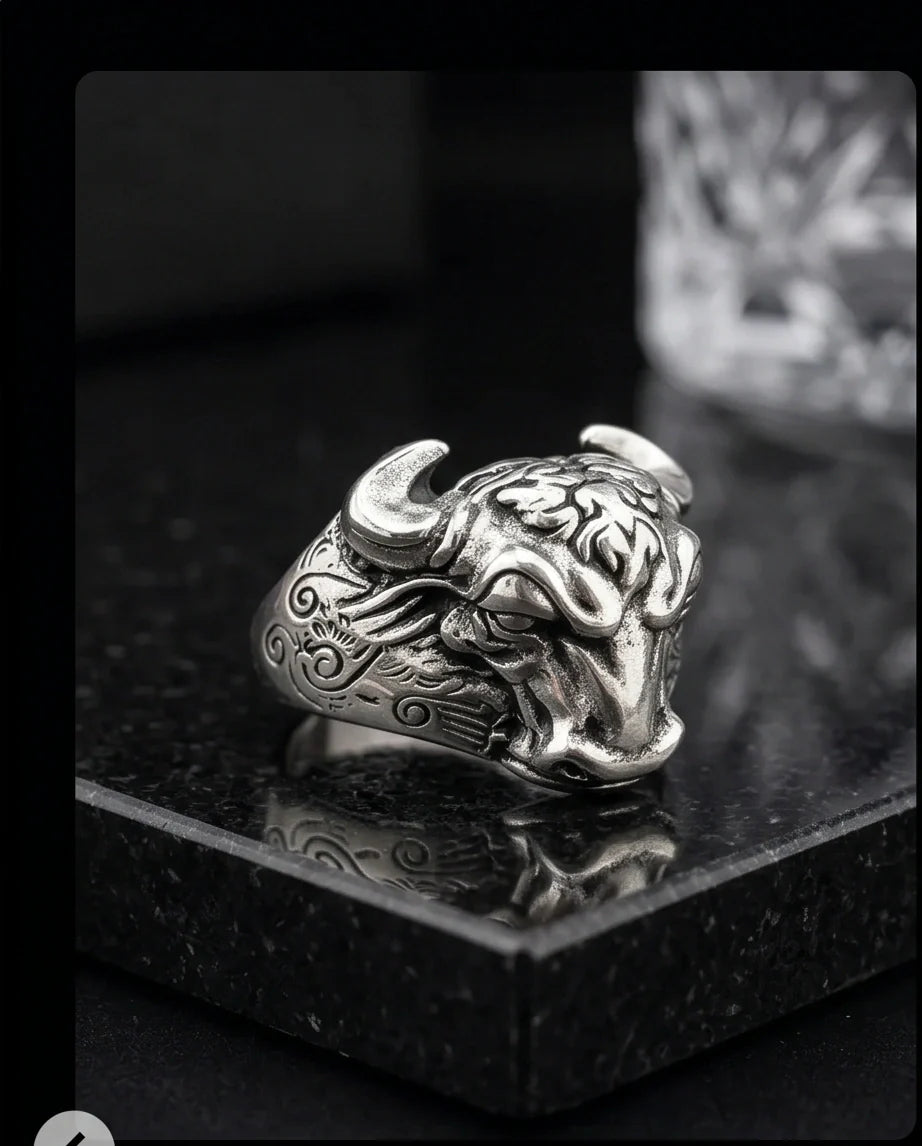 Vintage Oxidized Silver Bull Head Power Statement Ring