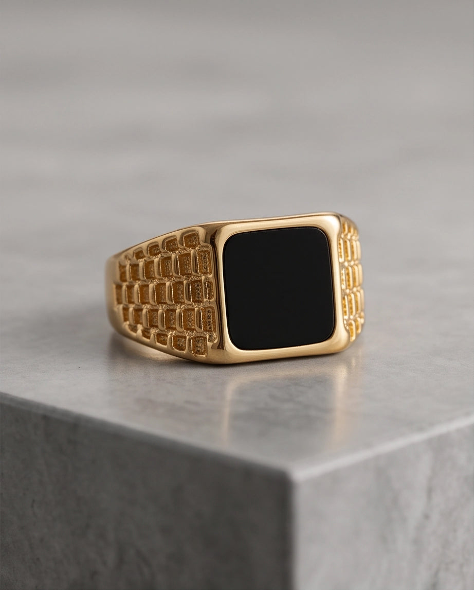 Onyx-Style Square Inlay Brick-Link Band Gold Ring