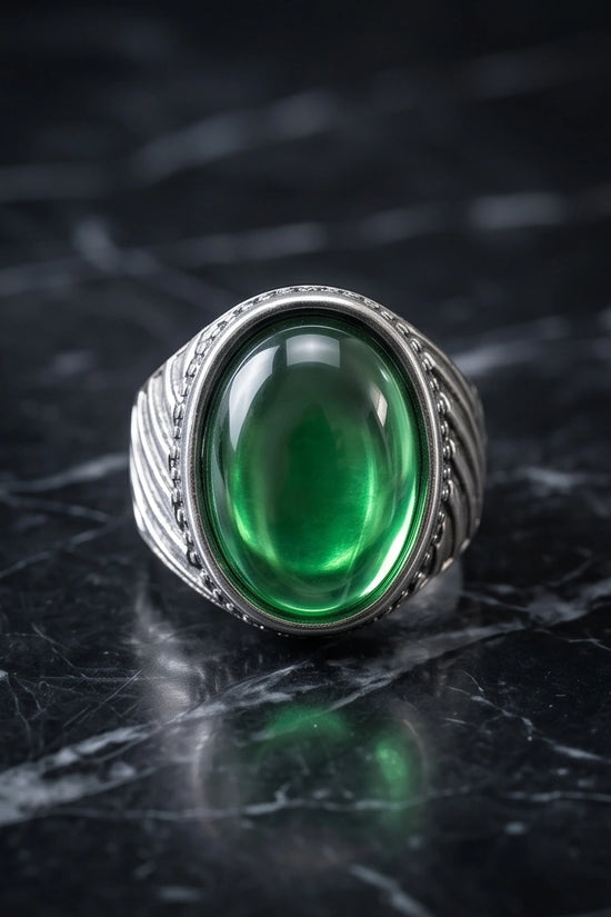 Vintage Sterling Silver Oval Emerald Cabochon Ring
