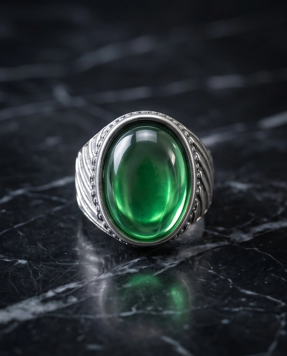 Vintage Sterling Silver Oval Emerald Cabochon Ring