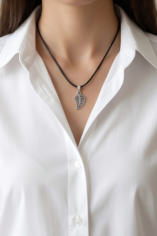 Silver Filigree Leaf Pendant Necklace