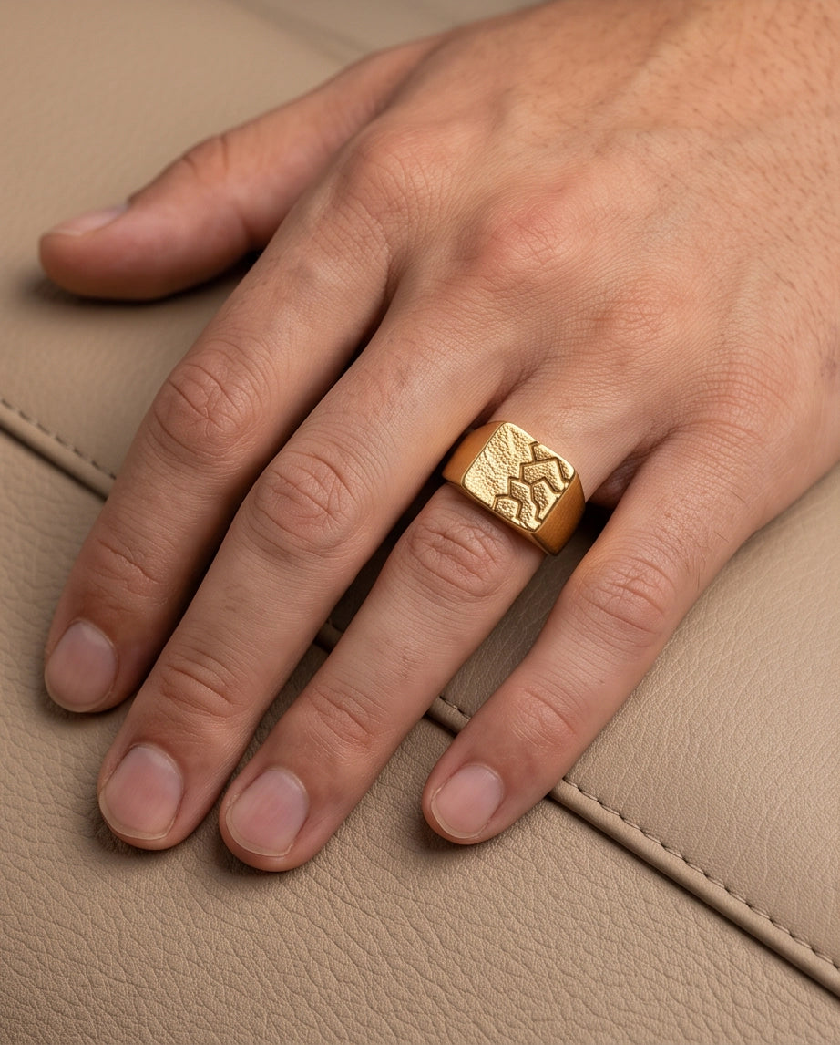 Geometric Fracture Gold Signet Ring