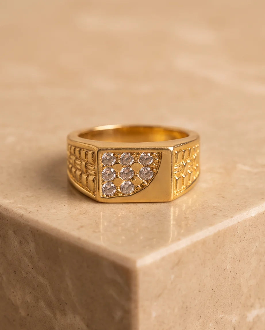 Pavé Crystal Cluster Inlay Brick-Link Band Gold Ring