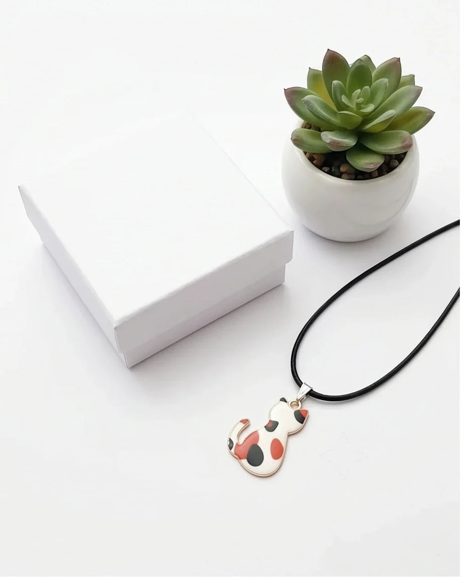 Artistic Calico Cat Silhouette Pendant Necklace