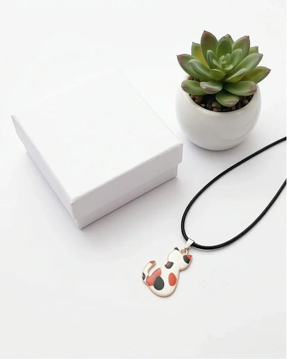 Artistic Calico Cat Silhouette Pendant Necklace