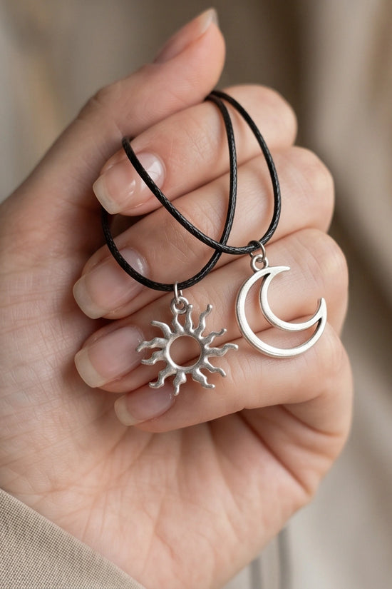 2pcs Celestial Sun and Moon Matching Pendant Necklaces Set