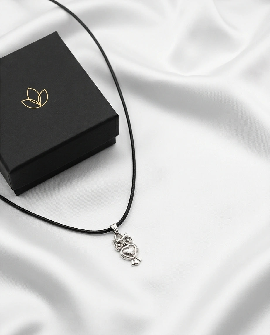 Silver Retro Heart Owl Necklace
