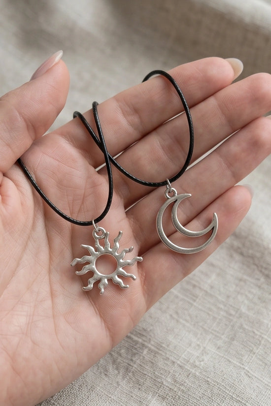 2pcs Celestial Sun and Moon Matching Pendant Necklaces Set