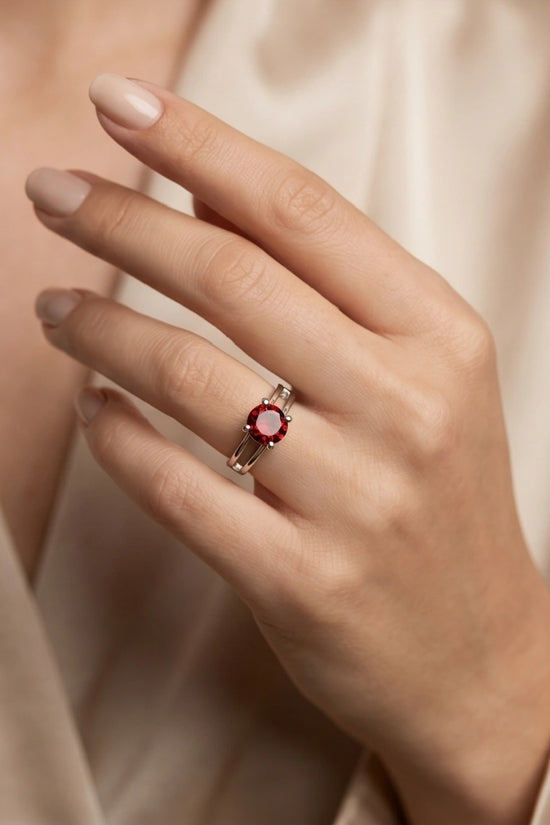 Sterling Silver Round-Cut Split Shank Garnet Red Solitaire Ring