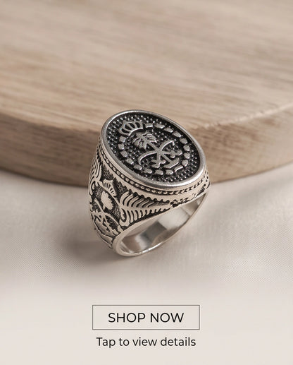 Royal Crest Stippled Signet Ring