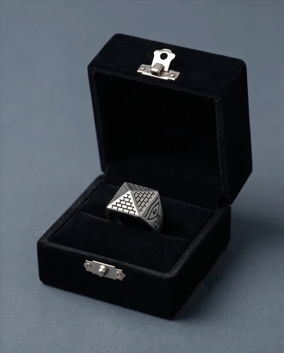 Vintage Sterling Silver Egyptian Pyramid Eye of Horus Ring