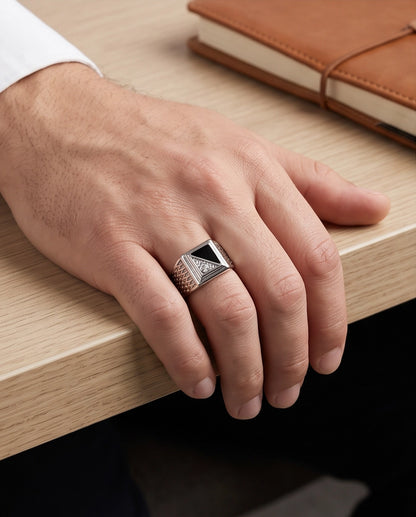 Onyx Inlay & Clear Gemstone Split-Face Mesh Band Silver Ring