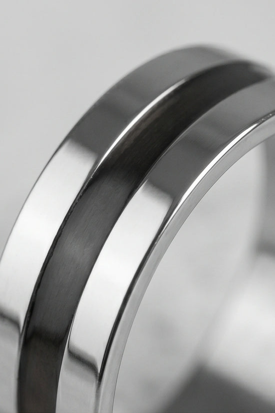 Minimalist Dual-Tone Silver and Black Band Ring