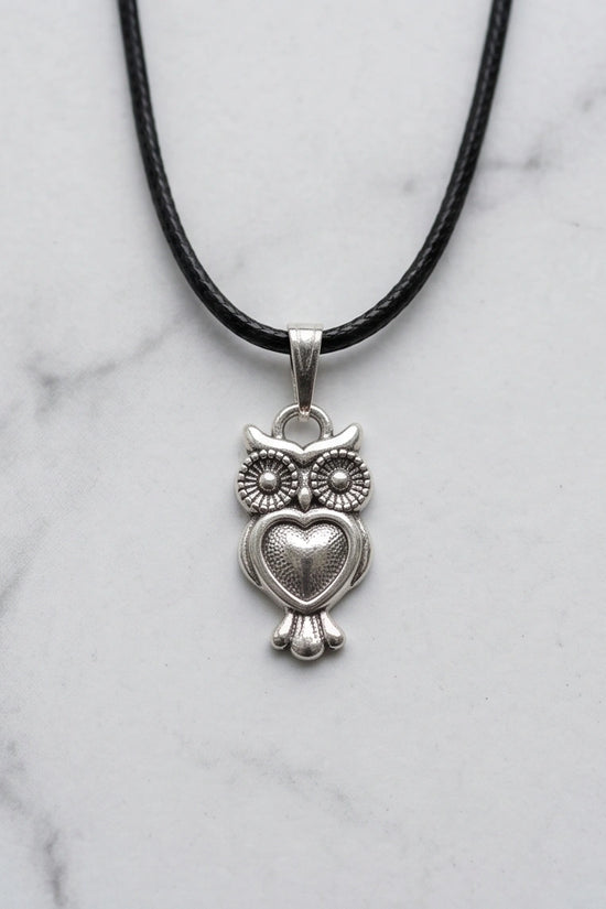 Silver Retro Heart Owl Necklace