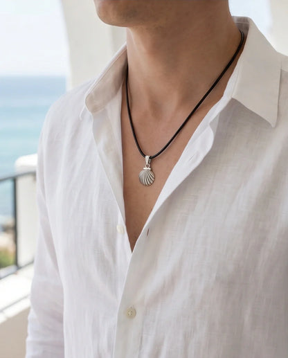Silver Retro Scallop Seashell Necklace