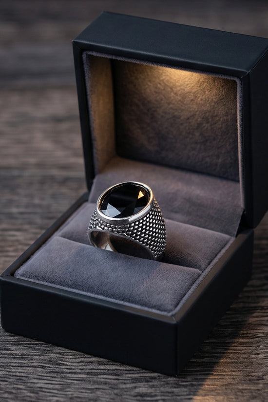 Imperial Onyx Mesh Signet Ring
