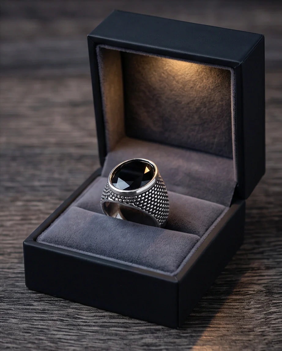 Imperial Onyx Mesh Signet Ring