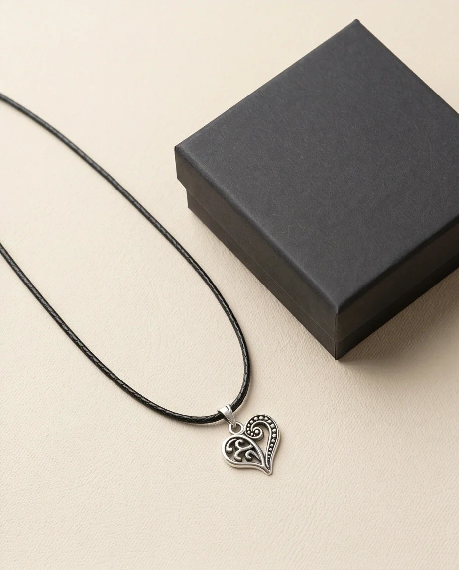 Silver Filigree Heart Pendant Necklace