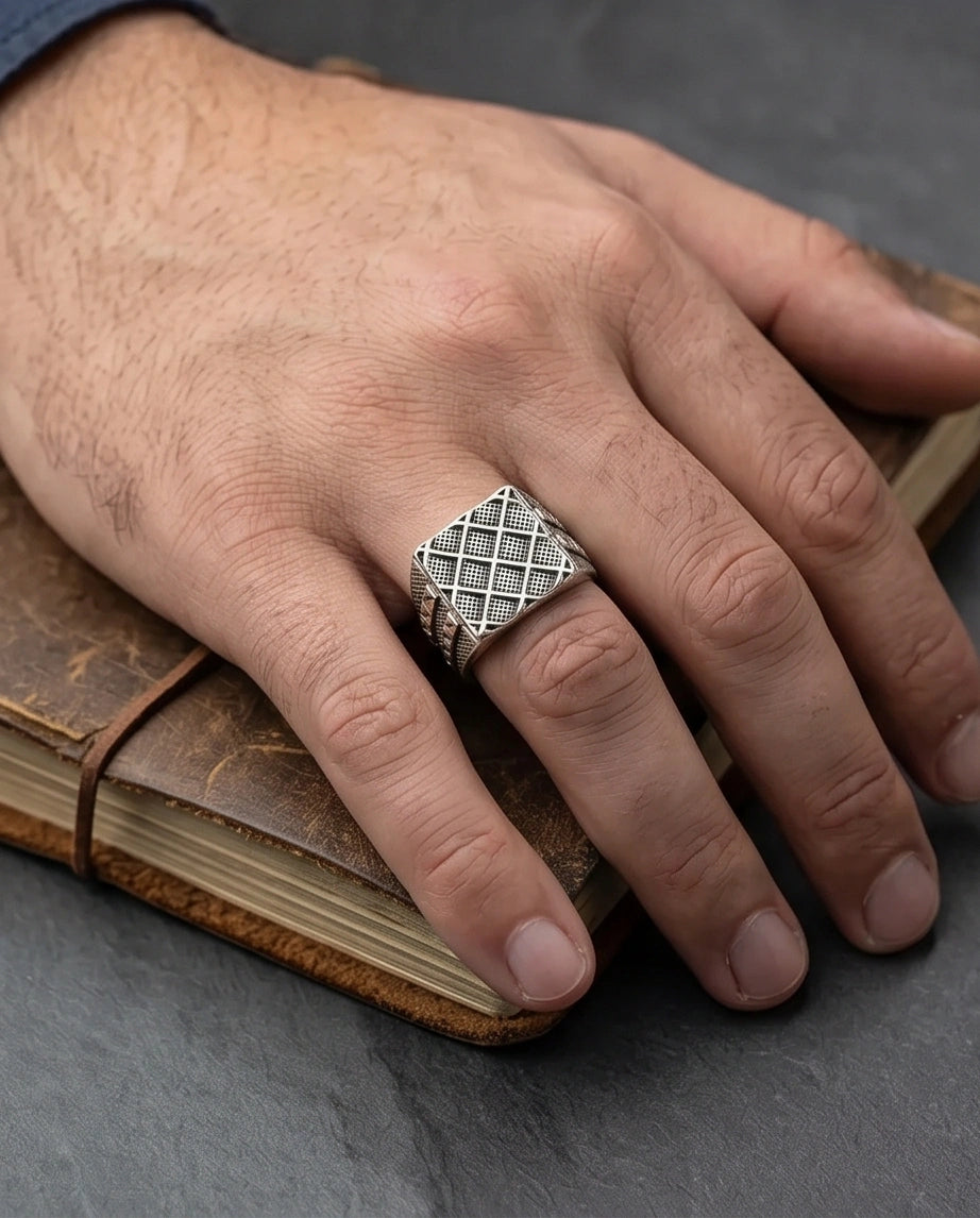 Vintage Sterling Silver Mesh Geometric Signet Ring