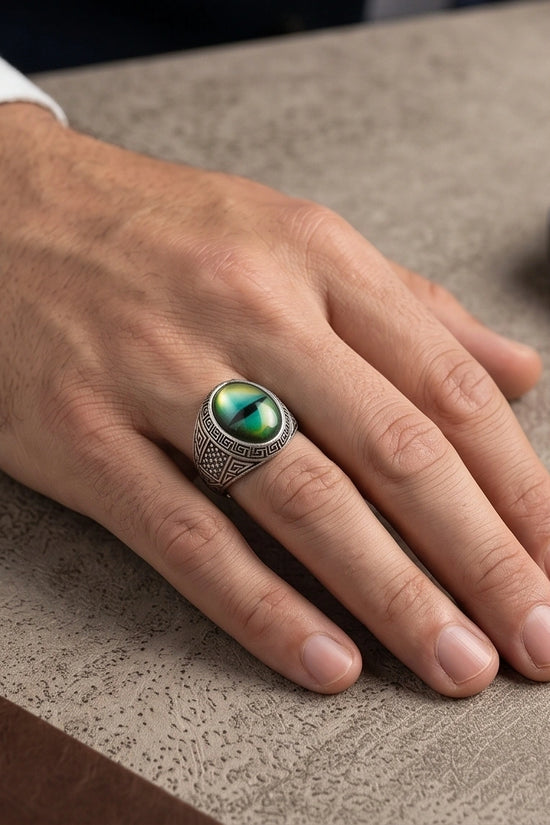 Vintage Sterling Silver Mythic Lime-Green Dragon's Eye Ring