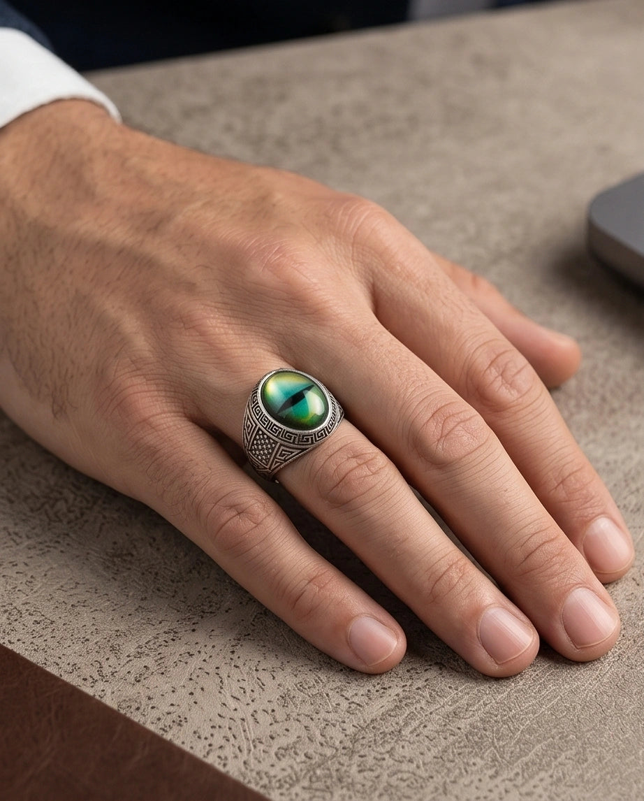 Vintage Sterling Silver Mythic Lime-Green Dragon's Eye Ring