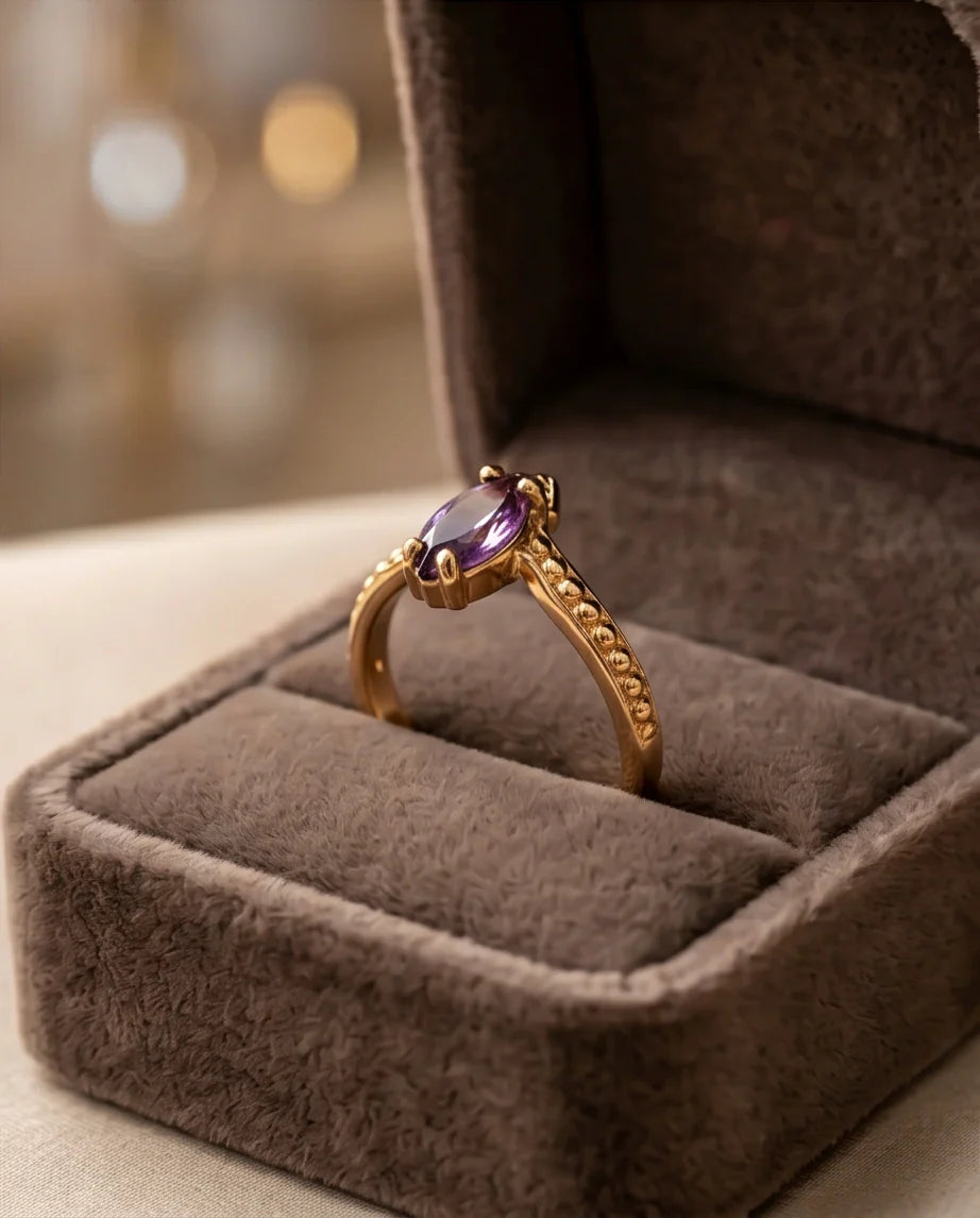 Vintage Gold Marquise Amethyst Filigree Ring