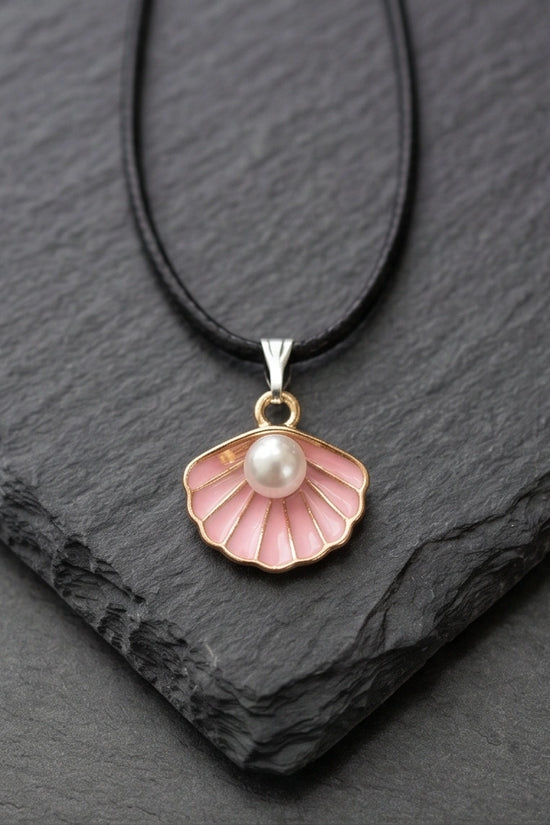 Pink Seashell Enamel Pendant Necklace with Faux Pearl