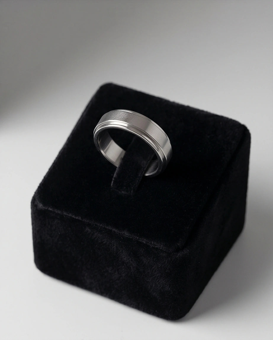 Classic Silver Matte Base Spinner Ring