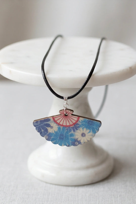 Vintage Ocean Blue Floral Hand-Fan Pendant Necklace