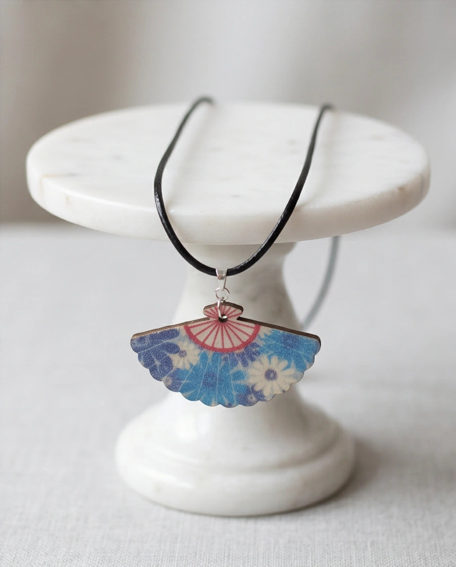Vintage Ocean Blue Floral Hand-Fan Pendant Necklace