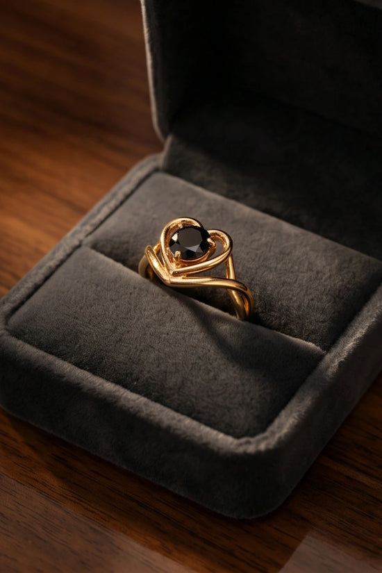Gold Black Diamond Heart Openwork Ring