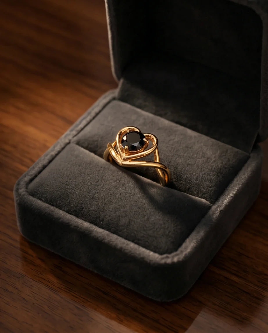 Gold Black Diamond Heart Openwork Ring