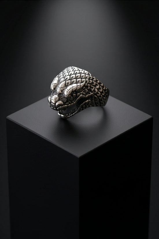 "Serpent’s Legacy" – Premium Viper Statement Ring