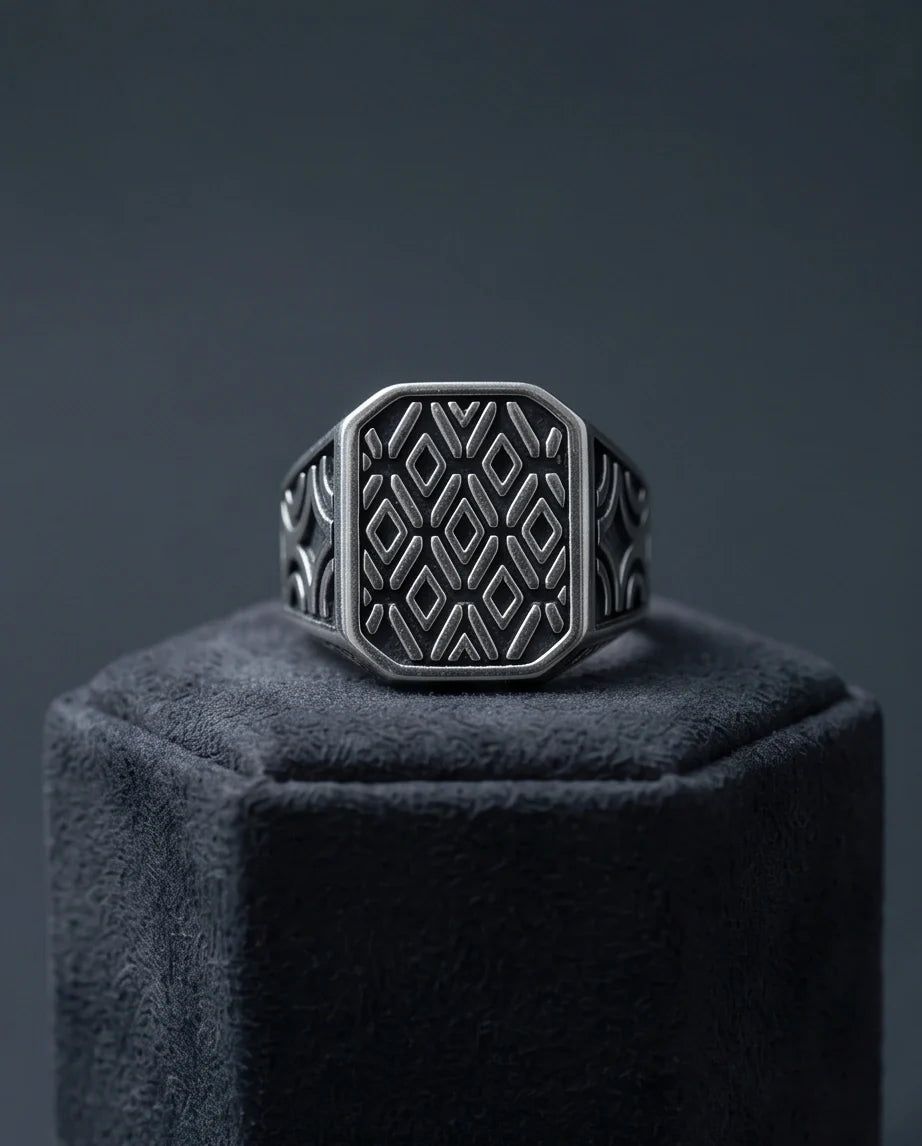 Vintage Sterling Silver Geometric Diamond Lattice Signet Ring