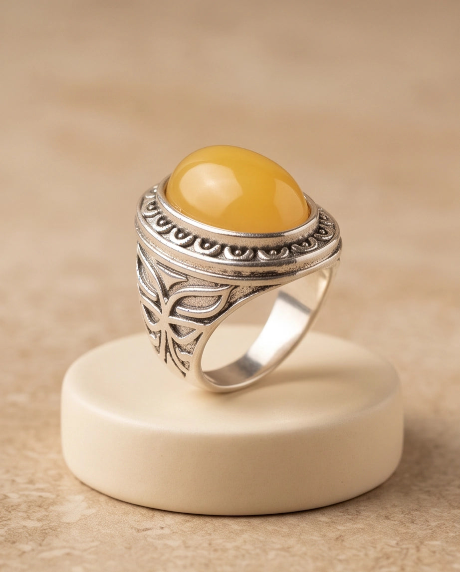 Yellow Jade Cabochon Scalloped Bezel Silver Ring