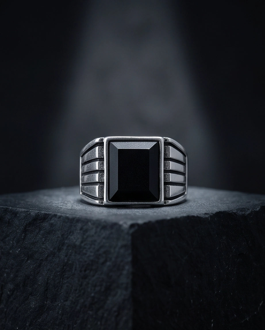 Pyramid Cut Onyx-Style Fluted Shoulder Silver Ring