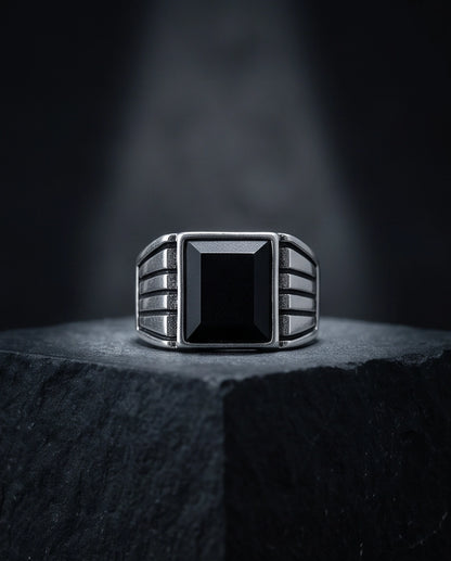Pyramid Cut Onyx-Style Fluted Shoulder Silver Ring